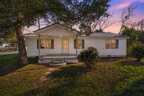 507 7th Ave, Nashville, GA, 31639-1527 | Card Image