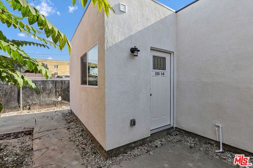 14-222 E Vernon Ave, Los Angeles, CA, 90011-3438 | Card Image