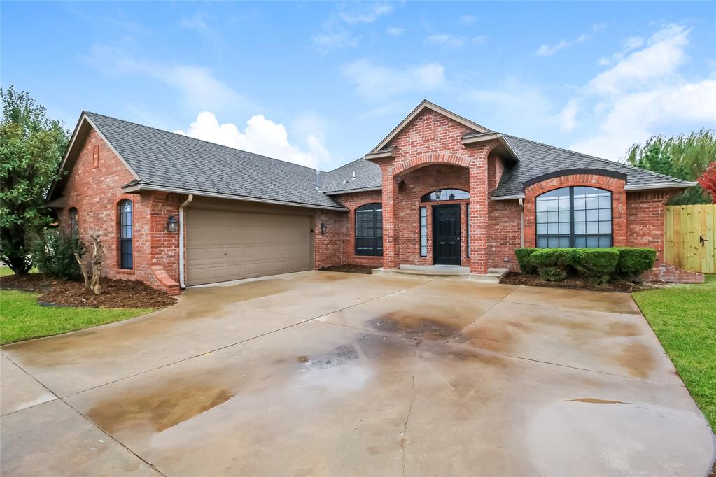 Hollowbrook , Edmond, OK 73012