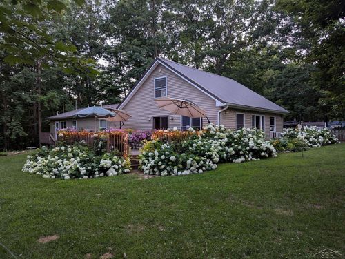 1969 Barbara Ln, Harrison, MI, 48625-9448 | Card Image