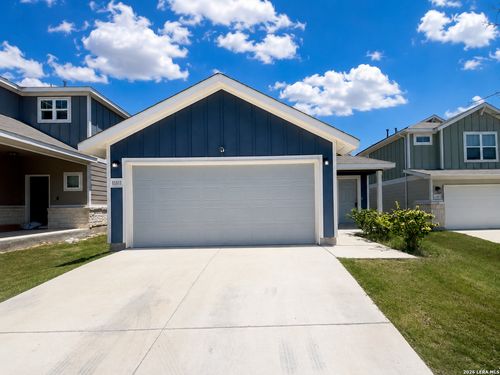 11811 Burnet Aly, San Antonio, TX, 78202 | Card Image