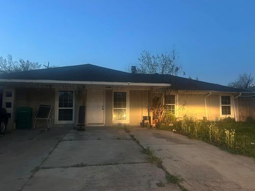 9227 Laura Koppe Rd, Houston, TX, 77078-3919 | Card Image