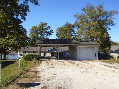 3827 Dam Ct, North Vernon, IN, 47265-8675 | Card Image