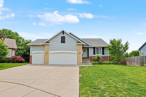 605 W Point Cir, Andover, KS, 67002 | Card Image