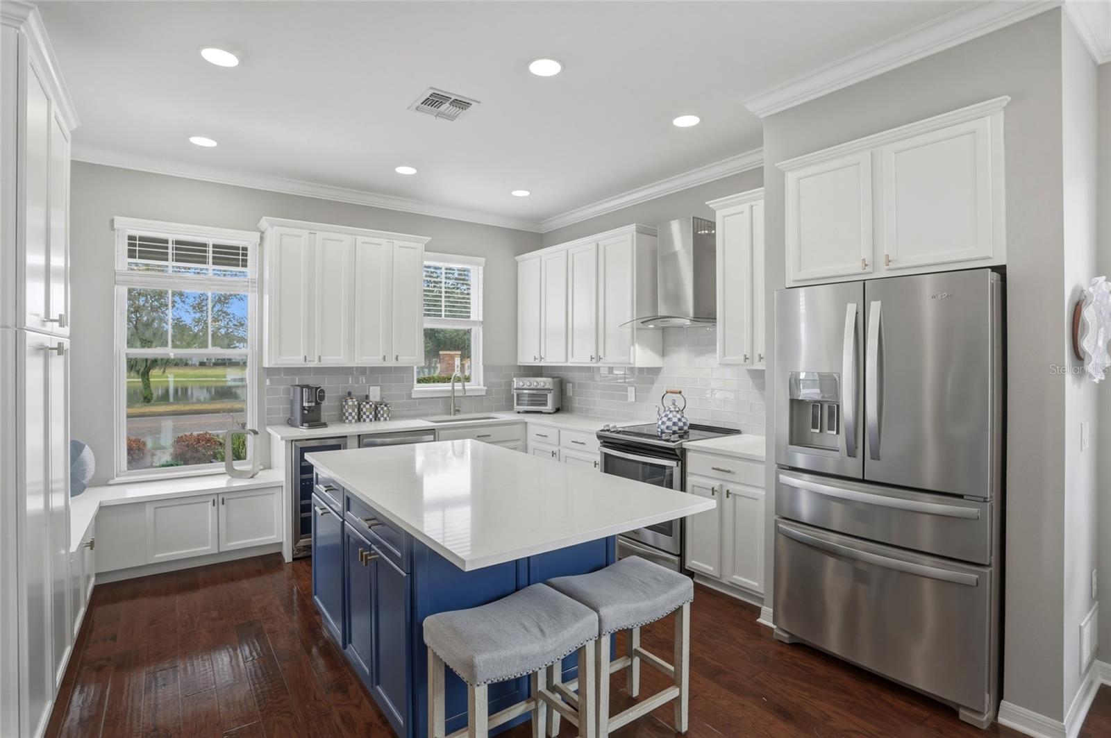 Residential in WINDERMERE 4