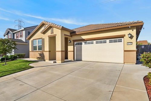 8138 Scrimshaw Way, Sacramento, CA, 95829-6726 | Card Image