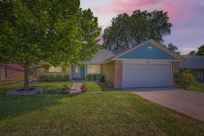1121 Stoneoak Ln, House other with 3 bedrooms, 2 bathrooms and 4 parking in Austin TX | Image 4