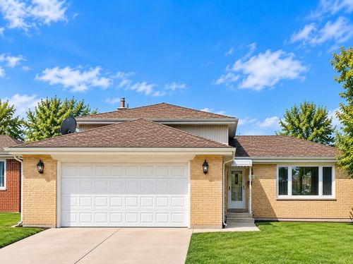 966 S Iowa Ave, Addison, IL, 60101-4829 | Card Image