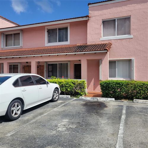 apt-102-8019 Lake Dr, Doral, FL, 33166-7836 | Card Image