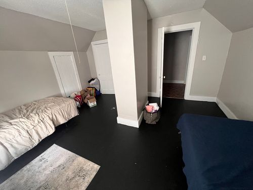2-192 Beech St, Holyoke, MA, 01040-4055 | Card Image