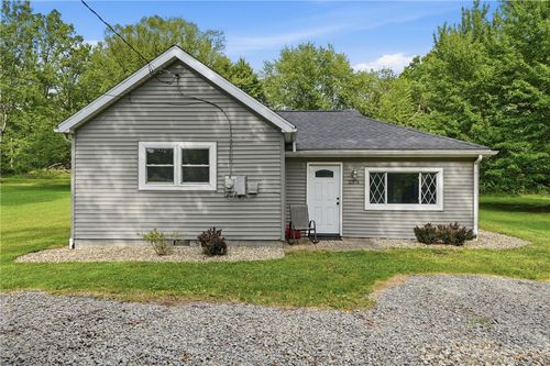 2375 S Keel Ridge Rd, Hermitage, PA, 16148-6325 | Card Image