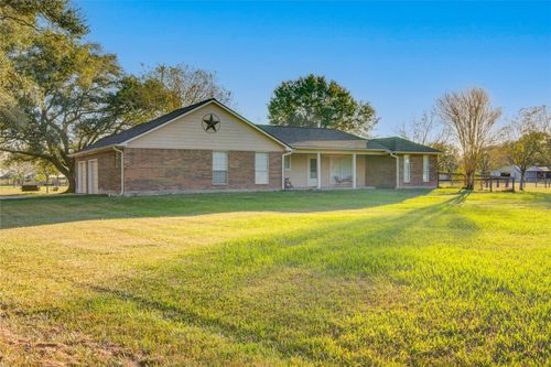 21503 Pecan Bend Rd, Damon, TX, 77430-9647 | Card Image