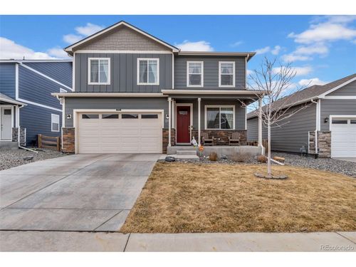 211 Fox St, Bennett, CO, 80102-8776 | Card Image