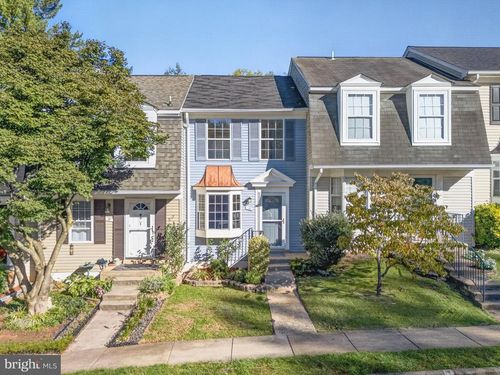 11 Wyatt Ct, STERLING, VA, 20165-5732 | Card Image