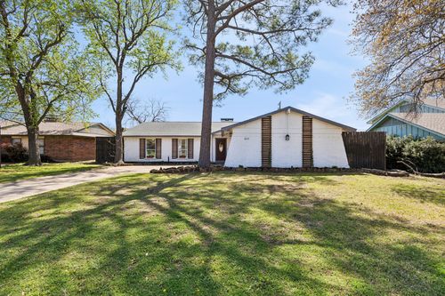 1614 Wendy Way, Richardson, TX, 75081-2529 | Card Image