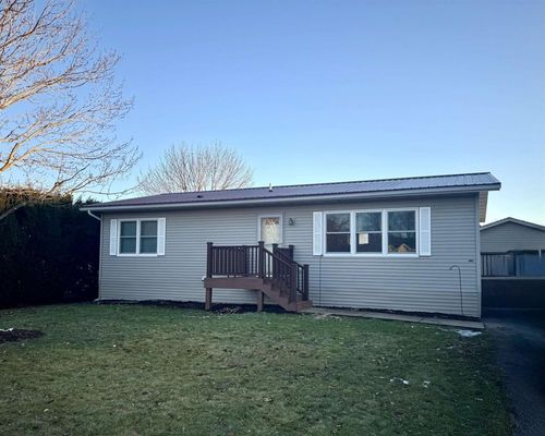 1700 E Fowler St, Prairie Du Chien, WI, 53821-2646 | Card Image