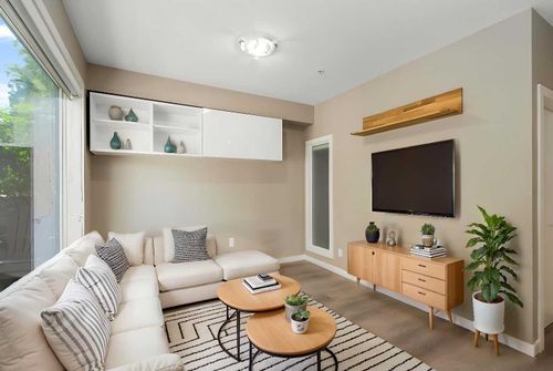 316-93 34 Ave Sw, Calgary, AB, T2S3H4 | Card Image