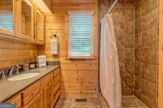 672 Screamer Dr, House other with 3 bedrooms, 3 bathrooms and null parking in Clayton GA | Image 78