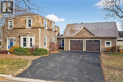 10 Sheddon St, Richibucto, NB, E4W4J4 | Card Image