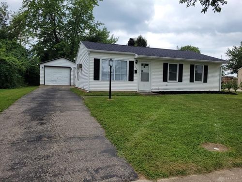 439 Ridgebury Dr, Xenia, OH, 45385-3941 | Card Image
