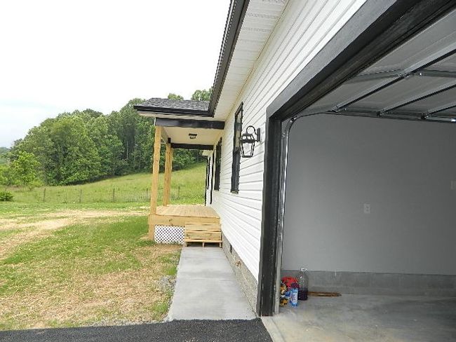 13396 Indian Run Rd, House other with 3 bedrooms, 2 bathrooms and 2 parking in Glade Spring VA | Image 32