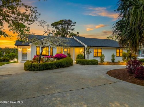 218 Olde Point Loop, Hampstead, NC, 28443-8481 | Card Image