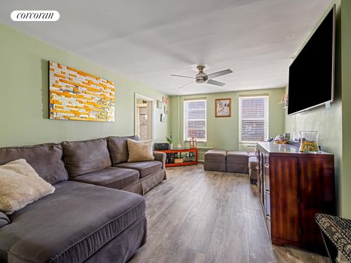 61 Hull St, Brooklyn, NY, 11233-2616 | Card Image
