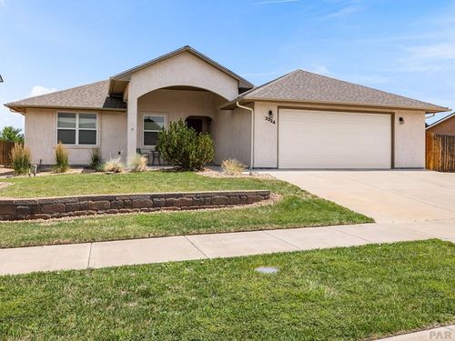 3324 Lions Pride Ln, Pueblo, CO, 81005-4037 | Card Image