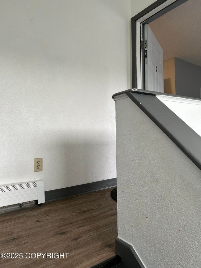 2nd floor landing | Image 11