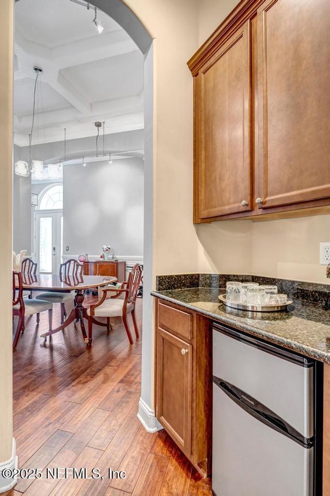 Butler's pantry with fridge | Image 12