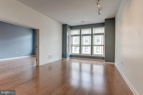 apt-209-1209 N Charles St, BALTIMORE, MD, 21201-5657 | Card Image