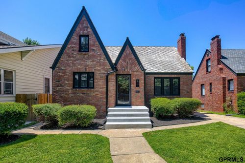 908 S 38th Ave, Omaha, NE, 68105-1823 | Card Image