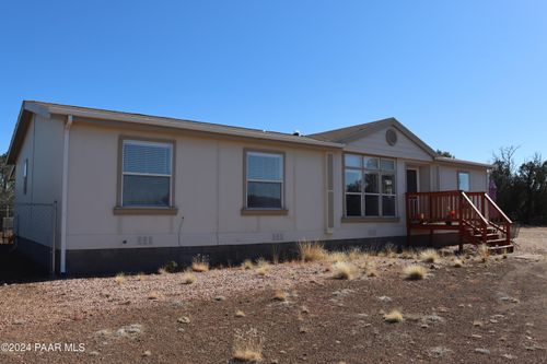44175 N Cattle Dr, Ash Fork, AZ, 86320 | Card Image