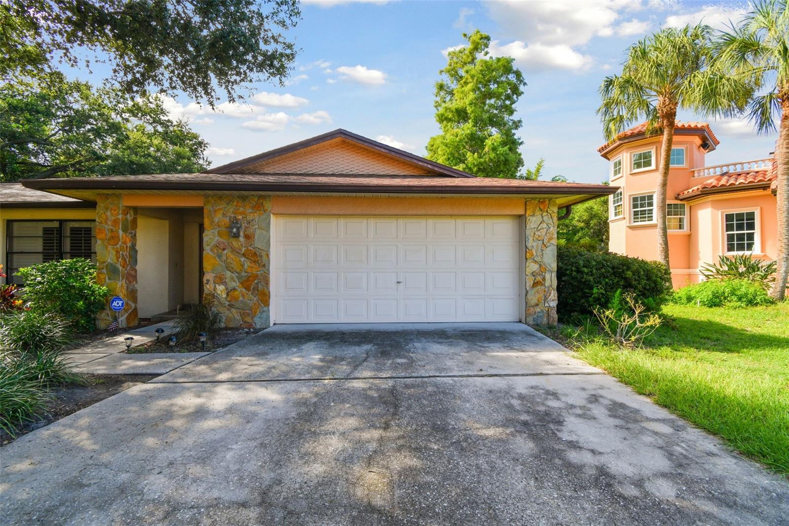 Glenwood Ct, Safety Harbor, FL 34695