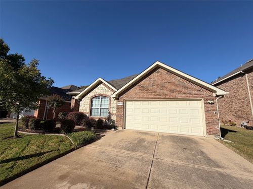 4618 Island Bay Dr, Arlington, TX, 76016-5390 | Card Image