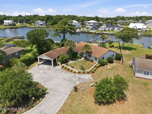 220 Club Point Dr, Cape Carteret, NC, 28584-9733 | Card Image