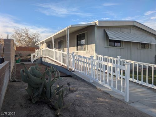 4208 Carnation Ln, Las Vegas, NV, 89108-5618 | Card Image