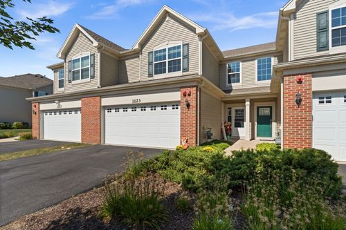 1123 Goldfinch Ave, Yorkville, IL, 60560-7107 | Card Image