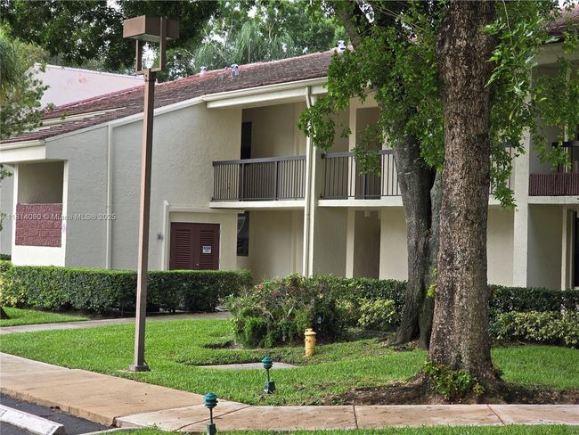 APT-202 - 7380 Nw 1 St St, Condo with 1 bedrooms, 2 bathrooms and null parking in Plantation FL | Image 6