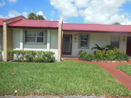 105 Lake Helen Dr, West Palm Beach, FL, 33411-2271 | Card Image