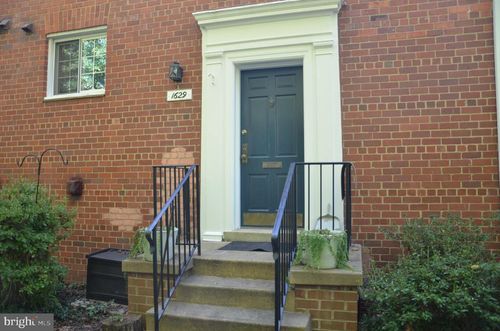 1629 Preston Rd, ALEXANDRIA, VA, 22302-2124 | Card Image