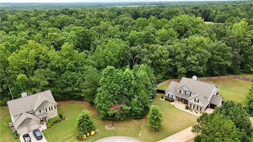305 Vantage Pt, Locust Grove, GA, 30248-2016 | Card Image