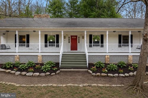 232 Oakmont Estates Dr, Franklin, WV, 26807-6681 | Card Image