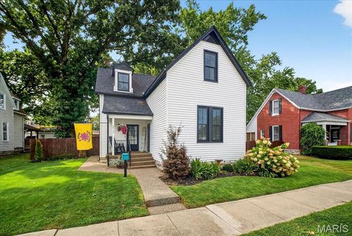 217 6th St, Saint Charles, MO, 63301-1801 | Card Image