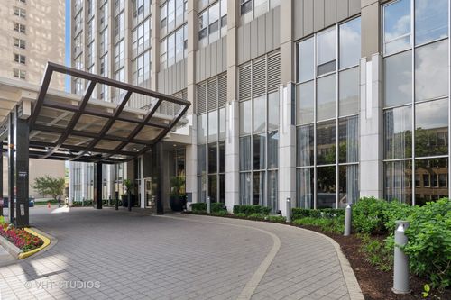 apt-2608-655 W Irving Park Rd, Chicago, IL, 60613-3186 | Card Image