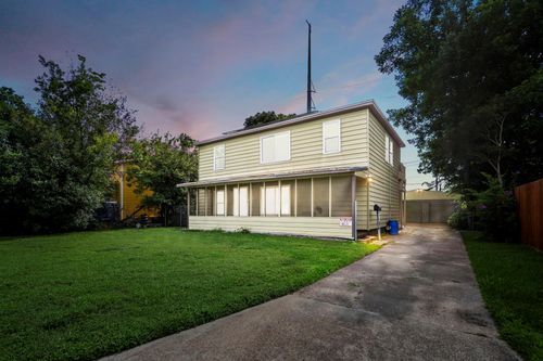 613 13th St N, Texas City, TX, 77590-7455 | Card Image