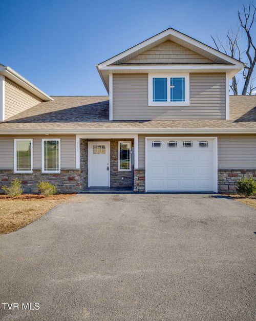 116-116 Weeping Willow Dr, Abingdon, VA, 24210-8583 | Card Image