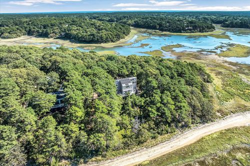 90 Ring Rd, Wellfleet, MA, 02667 | Card Image