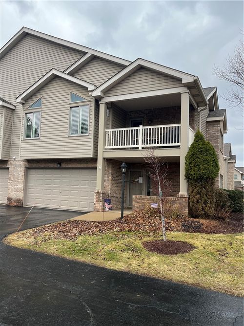 9504 Sundance Dr, Bridgeville, PA, 15017-1194 | Card Image