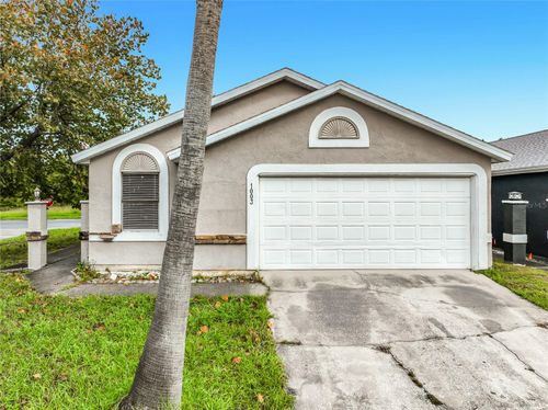 1003 Winterberry Ln, Orlando, FL, 32811-7945 | Card Image